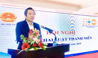 Thứ trưởng Bộ Nội vụ Trần Anh Tuấn phát biểu khai mạc hội nghi