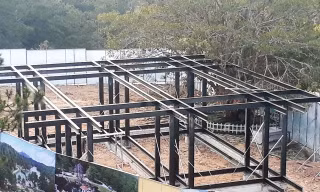 Xây dụng không phép ở Thung lũng tình yêu.