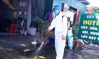 Phun hóa chất khử khuẩn ở Cát Tiên