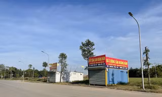 Hà Nội tạm dừng đấu giá 27 thửa đất tại quận Hà Đông