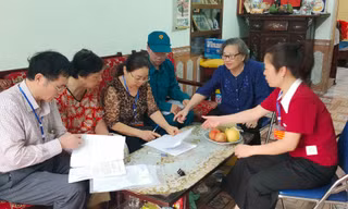 Cử tri Hà Nội cho ý kiến về phương án sắp xếp đơn vị hành chính cấp xã, giai đoạn 2023-2025.