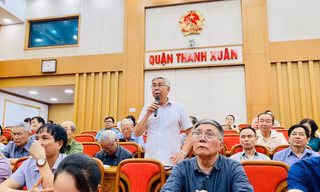 Cử tri bức xúc kiến nghị chế tài xử phạt thật mạnh nhóm làm sữa giả, thuốc giả