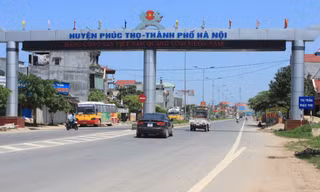 Một tuyến đường trên địa bàn huyện Phúc Thọ, Hà Nội
