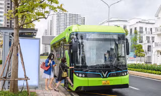Hà Nội: Xem xét, thông qua Đề án phát triển hệ thống giao thông vận tải công cộng bằng xe buýt điện