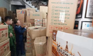 Hà Nội: Chuyển vụ việc sản xuất hàng giả tại xã La Phù sang cơ quan điều tra