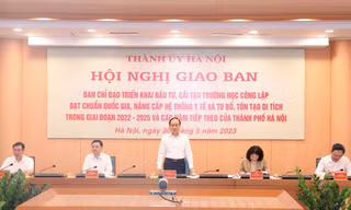 Ông Nguyễn Ngọc Tuấn, Phó Bí thư Thành ủy, Chủ tịch HĐND TP. Hà Nội phát biểu tại hội nghị