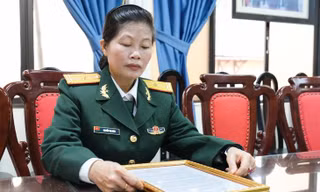 Nữ quân nhân bật khóc khi nhận kết quả giám định ADN của cha