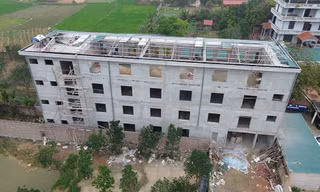 Vụ xây phòng học không phép: Trường tự tháo dỡ một phần công trình vi phạm
