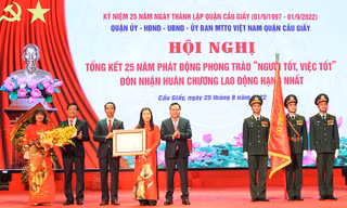 Đảng bộ, chính quyền và nhân dân quận Cầu Giấy đón nhận Huân chương Lao động hạng nhất, ngày 25/8/2022