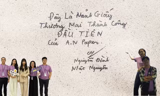 Những mảnh giấy thương mại thành công đầu tiên được sản xuất từ bèo lục bình xứ Huế