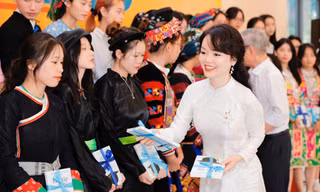 Chuyên gia giáo dục Tống Liên Anh: Học tập suốt đời là chìa khóa giúp người trẻ phát triển trong thế giới biến động