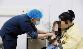 Dịch bệnh COVID-19, sốt xuất huyết, tay chân miệng gia tăng: Bộ Y tế ra công điện hỏa tốc