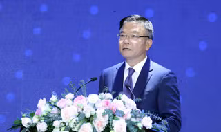 Phó Thủ tướng Chính phủ Lê Thành Long phát biểu tại diễn đàn.