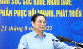Thủ tướng Phạm Minh Chính phát biểu kết luận hội nghị ngày 21/8. Ảnh: Như Ý
