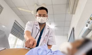 Tự ý dừng thuốc viêm gan B: Nhiều bệnh nhân rơi vào nguy kịch