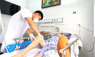 Phát hiện nhiễm nấm tại vết mổ: Nguyên nhân bất ngờ khiến bệnh nhân liệt hai chân