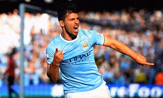 Sergio Aguero ghi cả 4 bàn thắng cho Man City