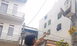 Các chủ trọ ở Quế Võ đã được hướng dẫn kê khai, làm hợp đồng áp giá điện mới