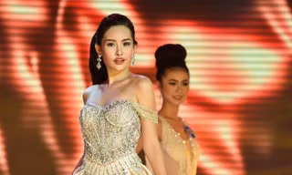 Hình ảnh Ngân Anh trong đêm Chung kết Hoa hậu Đại dương.