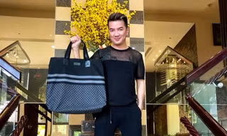 Hết đòi đập nhà 60 tỷ, Đàm Vĩnh Hưng rao bán túi hiệu như 'bán rau'