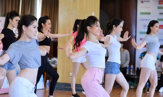 Thí sinh chung kết HHVN hợp luyện, sẵn sàng tỏa sáng ở đêm Gala 30 năm