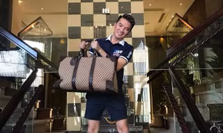 Hết tiền, Đàm Vĩnh Hưng rao bán hàng loạt túi hàng hiệu?