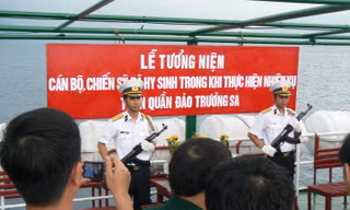 Lễ tưởng niệm các liệt sĩ hy sinh trên đảo Gạc Ma.