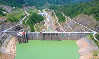 TIÊU ĐIỂM: Hơn 10 hồ thủy điện ở miền Bắc, Trung, Nam không thể phát điện; Số ấn tượng 1,3 tỷ đồng