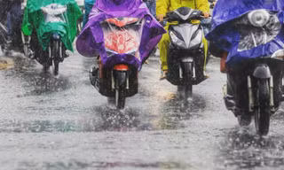 Cả nước tiếp tục có mưa dông
