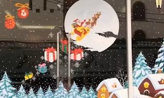 Thị trường 4/12: Tiền triệu thuê vẽ ông già Noel, thu hồi bột ngũ cốc Aptamil chứa vi nhựa