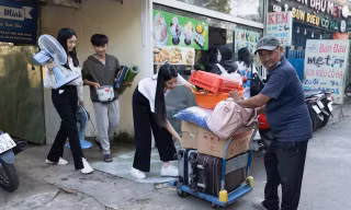 Vẻ đẹp của lòng nhân ái: Hoàng hôn của 'Hiệp sĩ Minh cô đơn'