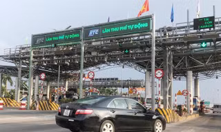 Trạm BOT phu phí không dừng Pháp Vân - Cầu Giẽ (Ảnh: Anh Trọng)