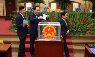 Hội đồng nhân dân thành phố Hà Nội và các tỉnh, thành khác sẽ lấy phiếu tín nhiệm các chức danh chủ chốt