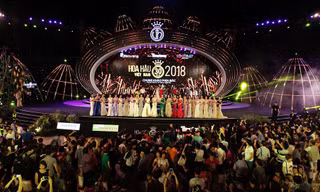 Toàn cảnh đêm Chung khảo phía Bắc Hoa hậu Việt Nam 2018