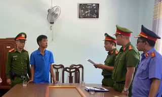Bắt một cán bộ Trung tâm nuôi dưỡng, điều dưỡng người có công ở Quảng Nam 