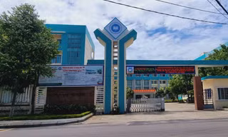 Khởi tố hiệu trưởng Trường Cao đẳng Y tế Quảng Nam