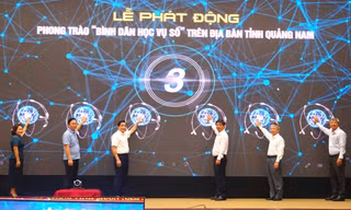Quảng Nam đào tạo trực tuyến 'Bình dân học vụ số' cho hàng nghìn cán bộ