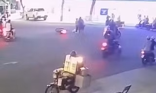 Truy tìm nhóm 'quái xế' gây tai nạn, dọa đánh cả gia đình ở Quảng Nam