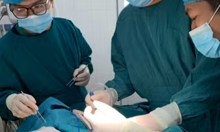 Thanh niên đứt lìa tay, dập phổi do kíp nổ 