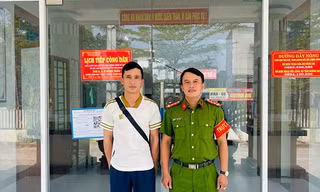 Nam công nhân bất ngờ nhận được gần nửa tỷ đồng trong tài khoản