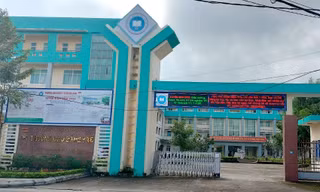 Hiệu trưởng bị khởi tố, 120 sinh viên chưa thể nhận bằng tốt nghiệp 