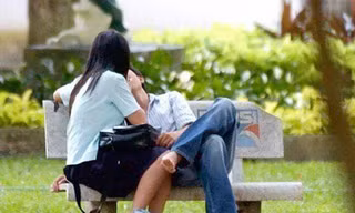 Cha mẹ cấm yêu, con bỏ nhà đi bụi