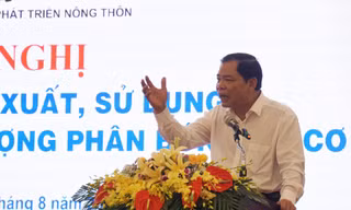 Bộ trưởng NN&PTNT Nguyễn Xuân Cường cho rằng ​Nền Nông nghiệp Việt Nam phải đi theo hướng hiện đại, thông minh, trong đó, nông nghiệp sạch, nông nghiệp hữu cơ là tất yếu là bắt buộc.