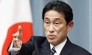 Ngoại trưởng Nhật Bản Fumio Kishida 