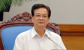 Thủ tướng Nguyễn Tấn Dũng yêu cầu Phó Thủ tướng Vũ Đức Đam và Bộ trưởng Hoàng Tuấn Anh xem xét kỹ vấn đề tổ chức ASIAD để tuần tới báo cáo lại. Ảnh: Người Lao Động