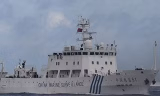 Tàu Trung Quốc trong lần đến gần khu vực quần đảo tranh chấp Senkaku/Điếu Ngư. Ảnh: Kyodo/TTXVN