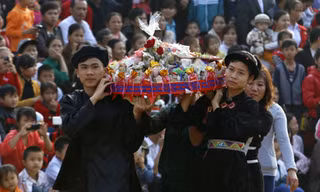 Độc đáo Lễ Hội Lồng Tông