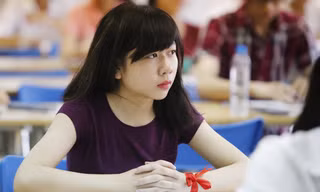 Thí sinh dự thi đại học đợt hai tại Hà Nội. Ảnh: Như Ý