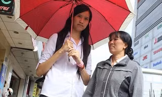 Nữ thí sinh cao 1,92 m khiến ai cũng ngước nhìn