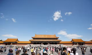 Những thiên đường du lịch từng muốn hạn chế khách, nay là “thành phố chết” vì COVID-19